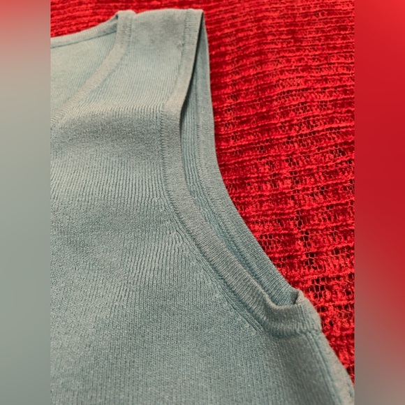 Turquoise Sleeveless Top - Picture 12 of 14